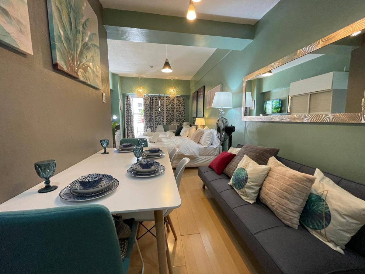 Poolside Family Room Greenbelt Makati 마카티 외부 사진