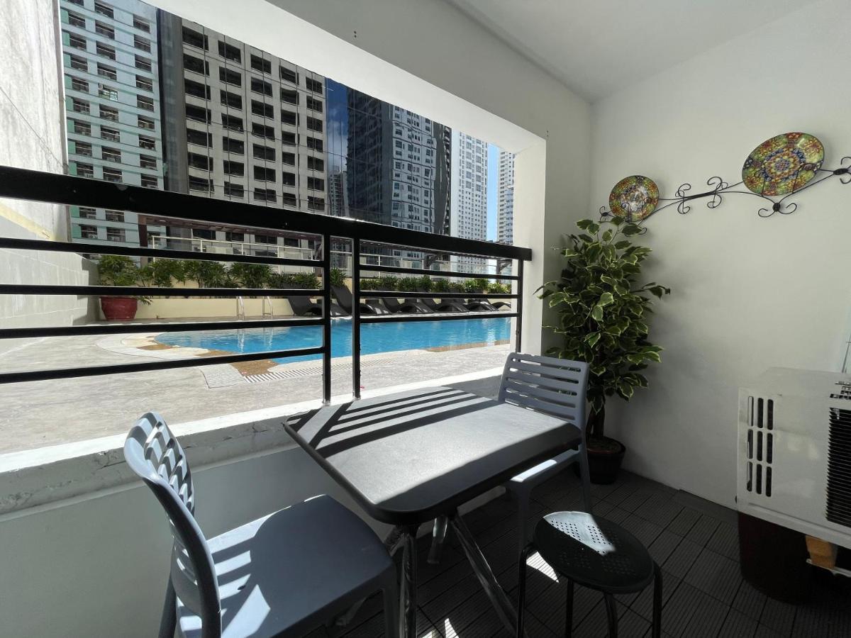 Poolside Family Room Greenbelt Makati 마카티 외부 사진