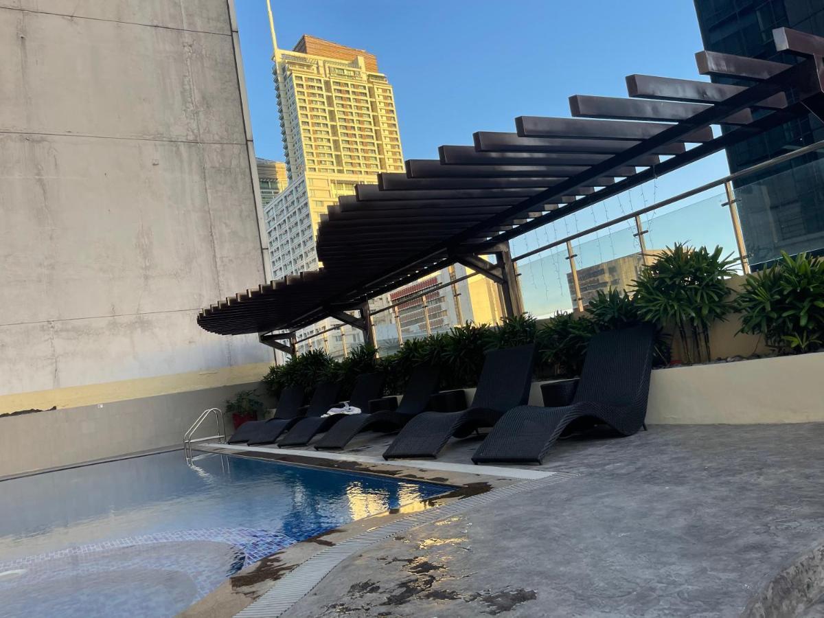 Poolside Family Room Greenbelt Makati 마카티 외부 사진